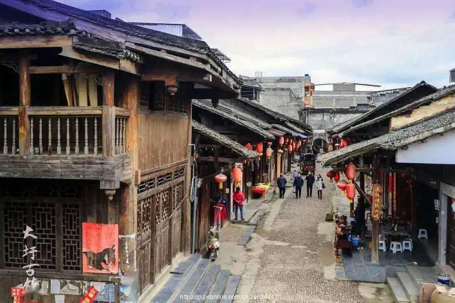 满帮盘中异动 股价大跌5.05%报6.34美元